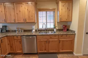 640 S Mountain Pines Ave, Show Low, AZ 85901 - Photo 10