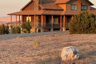 436 E 11th Ln, Eagar, AZ 85925 - Photo 1