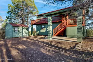 2901 Ridge Cir, Overgaard, AZ 85933 - Photo 2