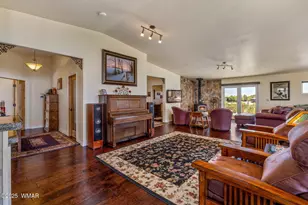 2335 Voyager Cir, Overgaard, AZ 85933 - Photo 20