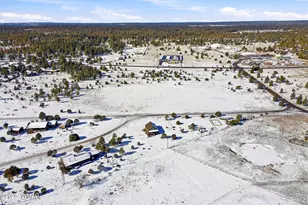 2763 Sunflower Dr, Overgaard, AZ 85933 - Photo 38