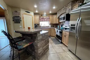 183 N Becker Lake Rd, Springerville, AZ 85938 - Photo 16