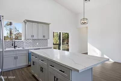 180 W Pine Haven Circle, Show Low, AZ 85901 - Photo 8