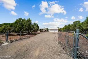 9 Acr 3307, Vernon, AZ 85940 - Photo 2