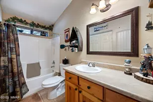 2086 Pinewood Dr, Overgaard, AZ 85933 - Photo 16