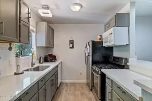 228 W 3rd St, Eagar, AZ 85925 - Photo 14