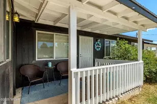 228 W 3rd St, Eagar, AZ 85925 - Photo 4