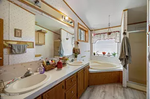 945 S 8th Dr, Show Low, AZ 85901 - Photo 14