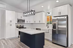 1982 Christmas Pine, Overgaard, AZ 85933 - Photo 8