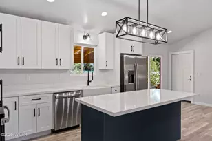 1982 Christmas Pine, Overgaard, AZ 85933 - Photo 10