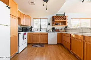 2231 Meadow Ln, Overgaard, AZ 85933 - Photo 18