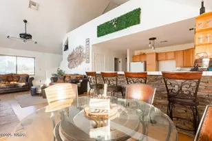 2231 Meadow Ln, Overgaard, AZ 85933 - Photo 20