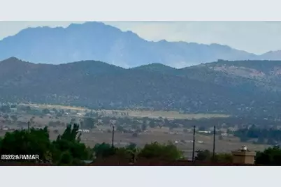 870 W Iris Road, Paulden, AZ 86334 - Photo 10