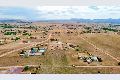 870 W Iris Road, Paulden, AZ 86334 - Photo 1