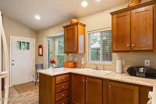 3851 S Vacation Village Dr, Show Low, AZ 85901 - Photo 12