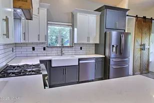 221 N Canyon Loop, Show Low, AZ 85901 - Photo 36