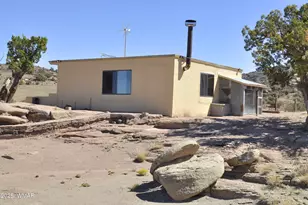 32 N8429, Concho, AZ 85924 - Photo 1