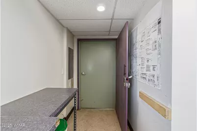 8545 N Black Cyn Highway Highway, Phoenix, AZ 85021 - Photo 20