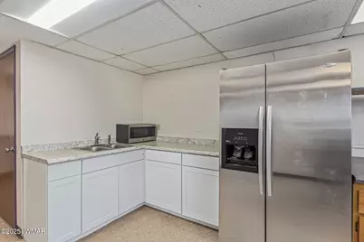 8545 N Black Cyn Highway Highway, Phoenix, AZ 85021 - Photo 14