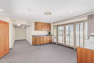 8545 N Black Cyn Hwy Hwy, Phoenix, AZ 85021 - Photo 1