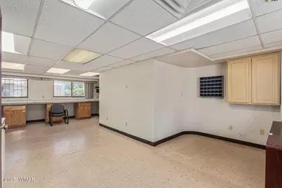 8545 N Black Cyn Highway Highway, Phoenix, AZ 85021 - Photo 18