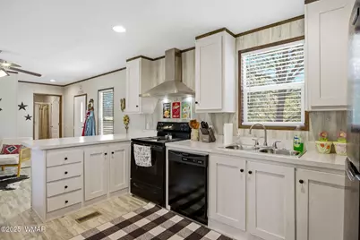 3373 Mogollon, Overgaard, AZ 85933 - Photo 10