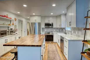 1912 Little Doe Trail, Overgaard, AZ 85933 - Photo 12