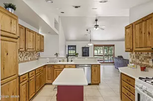 680 N 34th Dr, Show Low, AZ 85901 - Photo 14