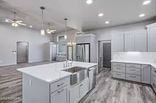 8509 Pinewood Dr, Pinetop, AZ 85935 - Photo 16