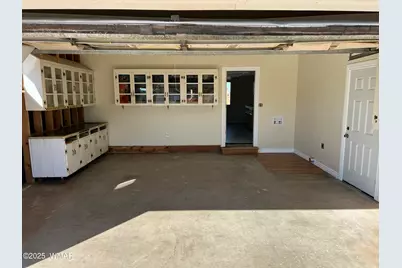 806 W Henderson Street, Winslow, AZ 86047 - Photo 14