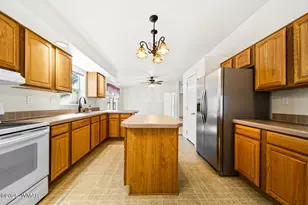 2421 W Thornton Rd, Show Low, AZ 85901 - Photo 12