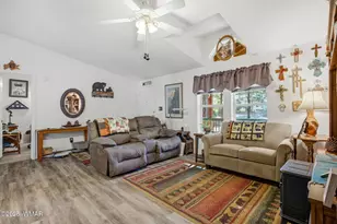 2360 W Pioneer Ct, Show Low, AZ 85901 - Photo 4