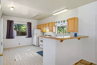 3381 Mogollon Drive, Overgaard, AZ 85933 - Photo 4