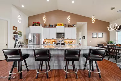 8402 Lake View Drive, Show Low, AZ 85901 - Photo 10