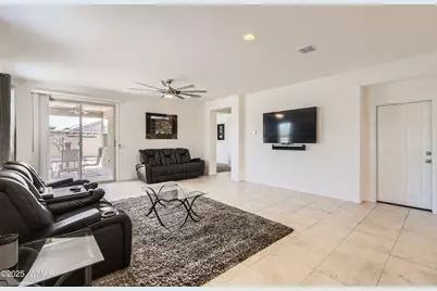 7665 W Fetlock Trail, Peoria, AZ 85383 - Photo 6