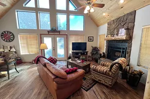 2240 Fairway Dr, Overgaard, AZ 85933 - Photo 12