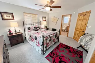 2240 Fairway Dr, Overgaard, AZ 85933 - Photo 36