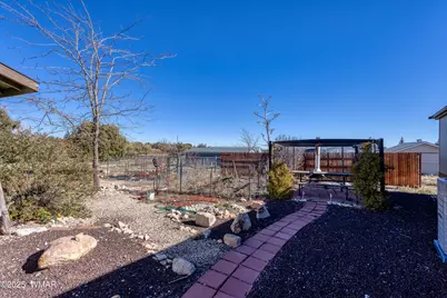 6464 Old Homestead Road, Show Low, AZ 85901 - Photo 24