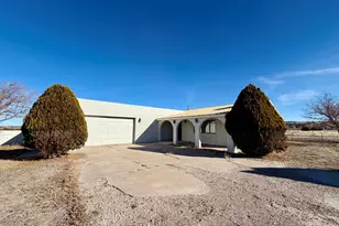 1647 E Becker Ln, Springerville, AZ 85938 - Photo 2