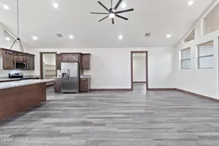 140 N Retreat Dr, Show Low, AZ 85901 - Photo 4