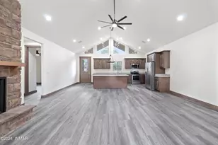 140 N Retreat Dr, Show Low, AZ 85901 - Photo 2