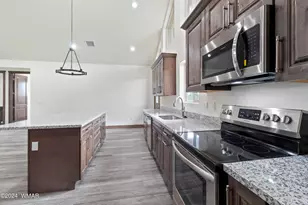 140 N Retreat Dr, Show Low, AZ 85901 - Photo 8