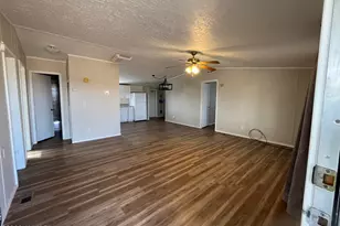 1031 N Siesta Dr, Taylor, AZ 85939 - Photo 4