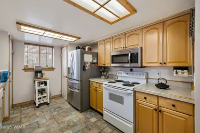 1955 Twin Pines Trail, Overgaard, AZ 85933 - Photo 14