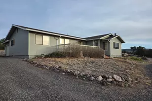 193 S Hidden Valley Dr, Eagar, AZ 85925 - Photo 2