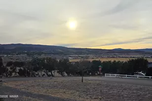 193 S Hidden Valley Dr, Eagar, AZ 85925 - Photo 2