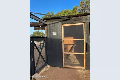 2042 Supancheck Road, Show Low, AZ 85901 - Photo 12