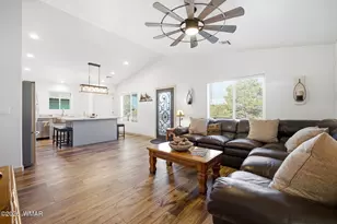 2231 S Sitgreave Dr, Overgaard, AZ 85933 - Photo 4