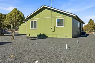 2231 S Sitgreave Dr, Overgaard, AZ 85933 - Photo 20