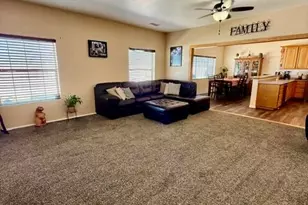 1410 Smithson Dr, Holbrook, AZ 86025 - Photo 10